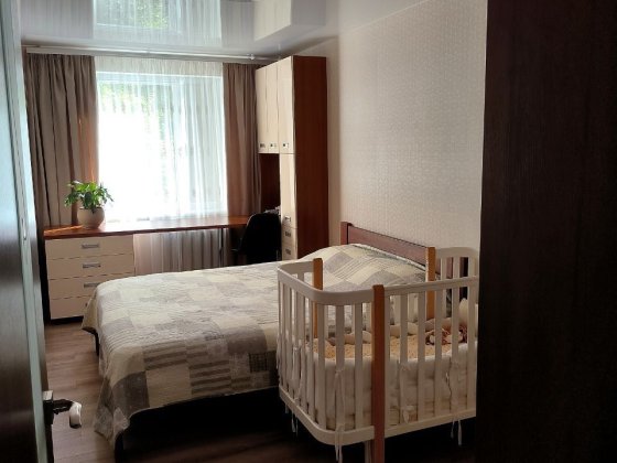 Продаж 2-х кім.,кв-ри з гарним ремонтомі, Алмазний, середній поверх Полтава