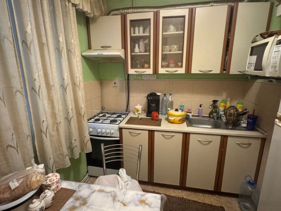 Продається 1 кім. квартира в районі ТЦ «Токіо» Ужгород