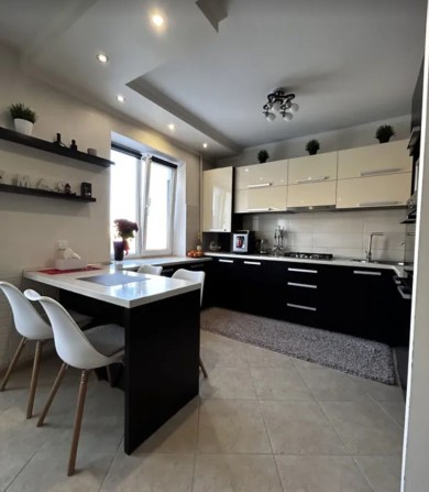 Продаж 4к квартири 85.1 кв. м на вул. Вербицького Михайла - фото 1