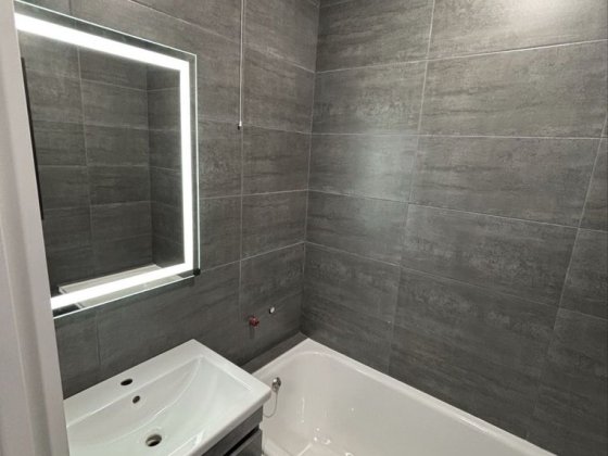 Продаж 3-к квартири  вул.Комарова Чернівці