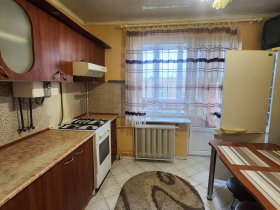 3 квартира, район ТЦ Майдан