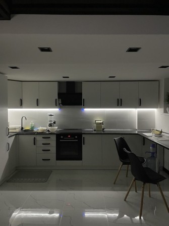 Продається квартира - фото 1