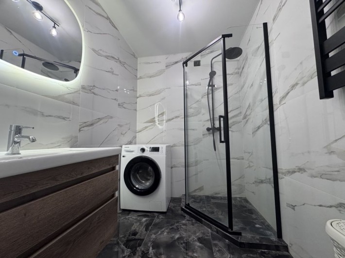 Продаєтья 2-на Квартира Петриків - фото 1