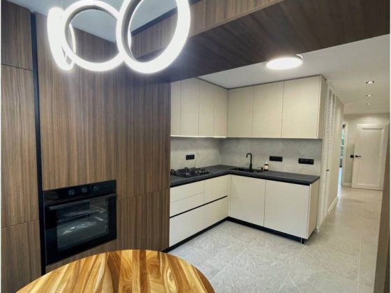 Продаж 2-кім квартири, район Комарова Черновцы