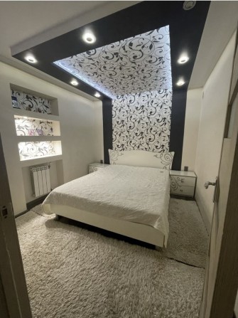 Продаж трикімнатної квартири - фото 1