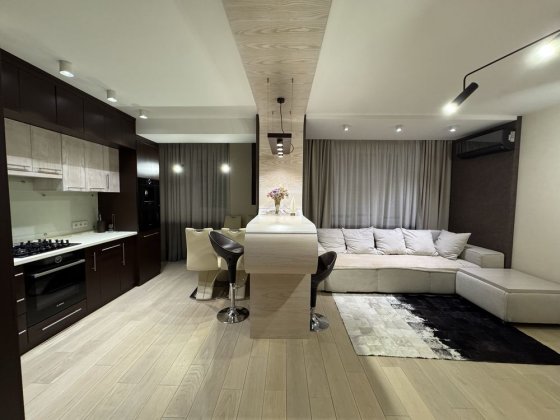 Продам 3-кімнатну квартиру На Щасливому! Ровно