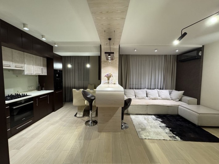 Продам 3-кімнатну квартиру На Щасливому! - фото 1