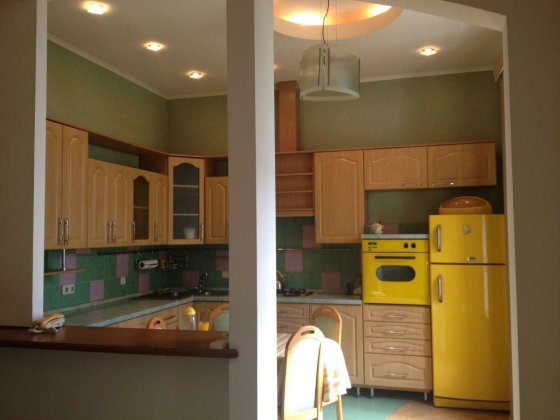 Продам простору 2-кімнатну квартиру по вул. Юліана Матвійчука Полтава