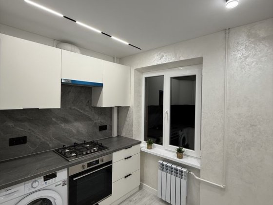 2 кімнатна вул. Небесної Сотні р-н ФОРМАРКЕТА Чернівці