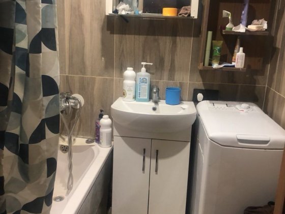 Чудова 3 х к кв в,центр поруч. Ужгород