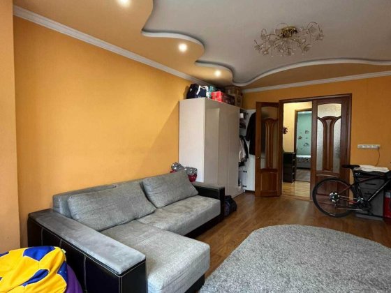 Трикімнатна квартира в районі парку Шевченка Чернівці