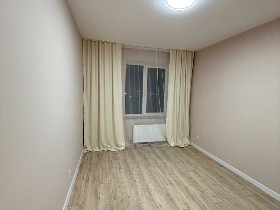 Продам світлу 1 кімнатну квартиру в сучасній новобудові. Ровно