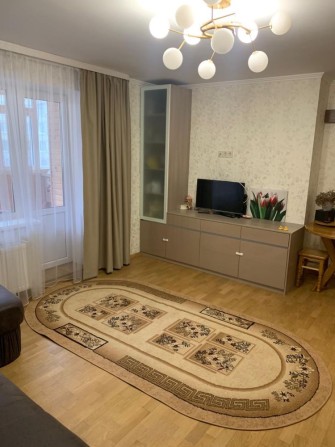 Продам  2 кімнатну квартиру з якісним ремонтом в новобудові - фото 1