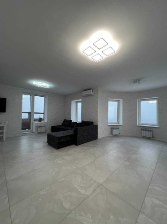 У продажу простора квартира в новобудові в ЦЕНТРІ міста - фото 1