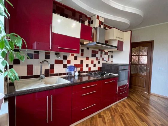 Продам 2к квартиру з індивідуальним опаленням в Центрі Полтава