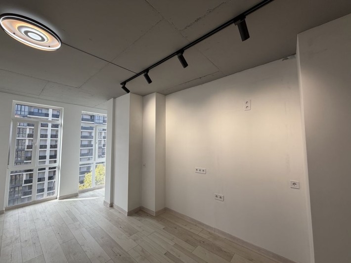 Продаж 1-кімнатної квартири з ремонтом по вул. Руська - фото 1