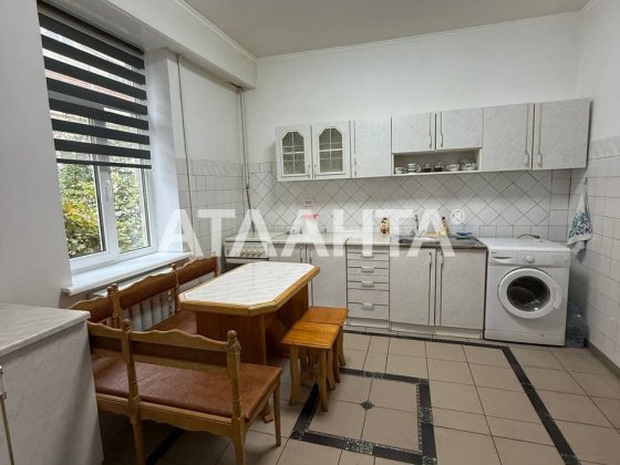 3-кім. в топовій локації вул. Чехова. Перший поверх, 80 м²