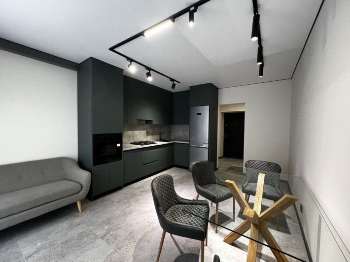 Продаж 1-кімнатної квартири з ремонтом На Щасливому! - фото 1