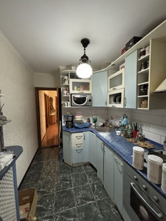 Продам 3 кім. квартиру 80м2 за ТРЦ Київ 7 хв. на першому поверсі . - фото 1