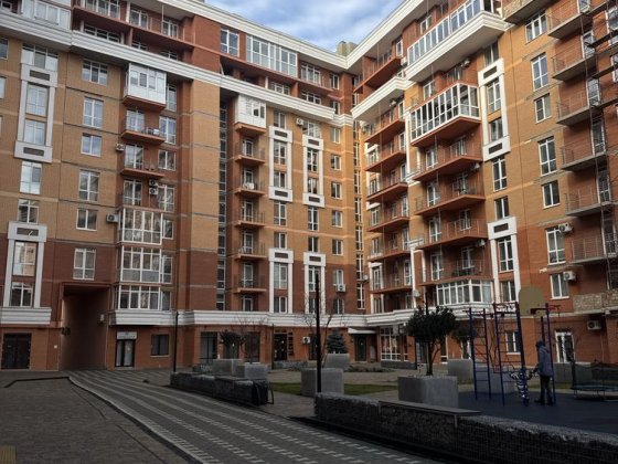 Квартира з ремонтом, р-н Майдан Чернівці