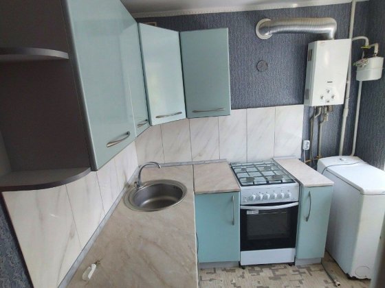 Продам 1 кімнатну квартиру на Троїцькій 4 поверх Сумы