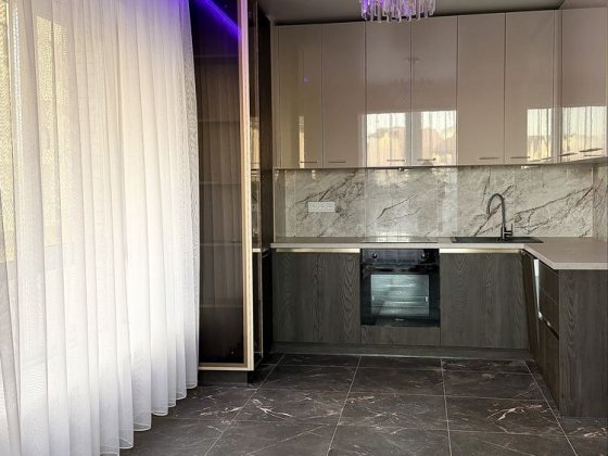 Продам квартиру з ремонтом Ровно