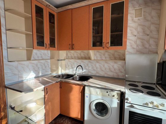 Продам простору 3 кімнатну квартиру в цегляному будинку. Північний. Ровно