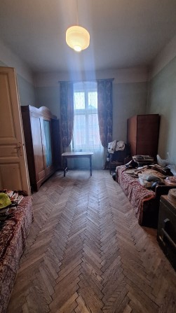 ТРЬОХ  кім. квартира біля   Соборної   площі! - фото 1