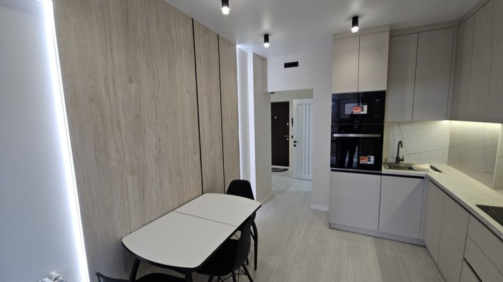 Продаж 1-кім новобудови з ремонтом - фото 1