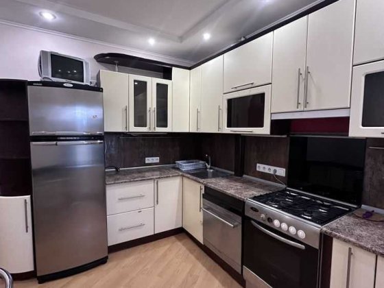 Продаж 3 кім квартири 85м2 4/10 Індив.газ.опал. Новобуд. Поділ №18822 Полтава