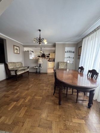 4-кімнатна двохрівнева квартира з ремонтом та меблями - фото 1