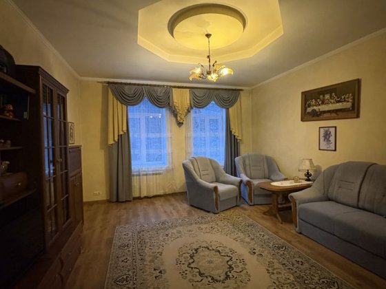 Продаж 3-кімнатної квартири в центрі Чернівці