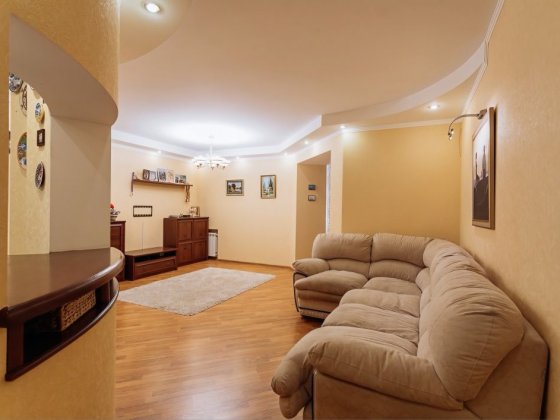 Продам чудову 2-рівневу квартиру на Петропавлівській Суми