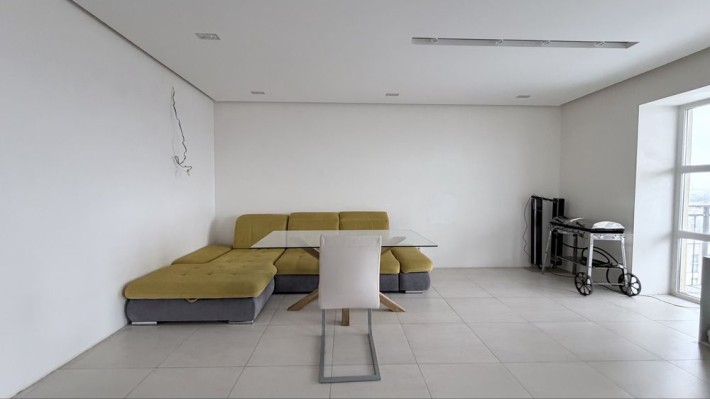 Продам квартиру з панорамним видом - фото 1