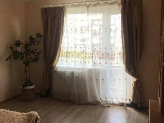 Продаж 3 кімнатної по вул. 8 березня Ужгород