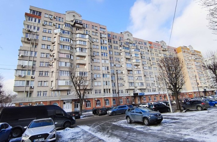 Продаж 3-кімнатної  квартири в центрі  нашого славного міста. - фото 1
