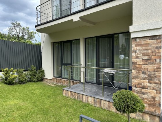 Продаж 1.5кімнатної квартири ,в приватному,закритому комплексі Ужгород