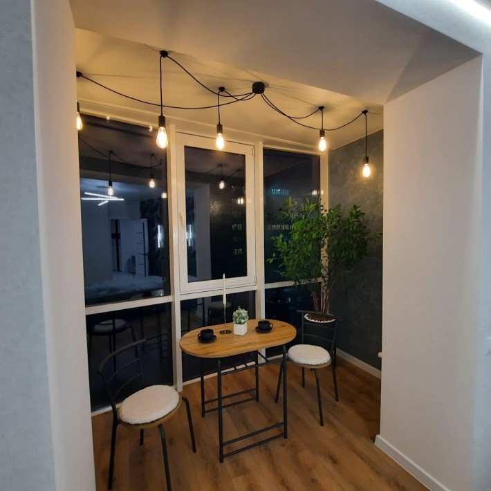 Центр. ЖК "Резиденція" (за драмтеатром).3 к., євротрешка. - фото 1