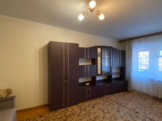 Продаж 1-к кв Дарницька площа Без комісії Київ