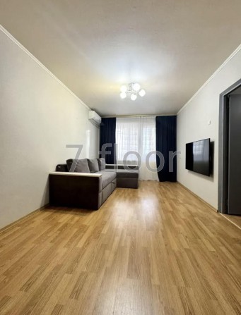 2 кімнатна квартира метро Оболонь вул Йорданська трц Дрім Таун - фото 1