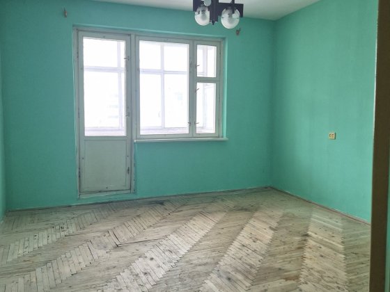 Продаж трьохкімнатної квартири Ужгород