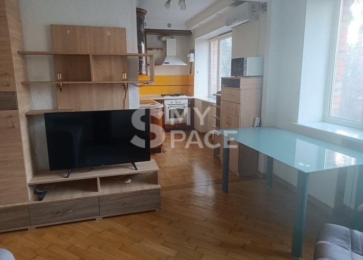 3к 64м Берестейський проспект 18 Політехнічна Цирк Охматдит Чорновола - фото 1