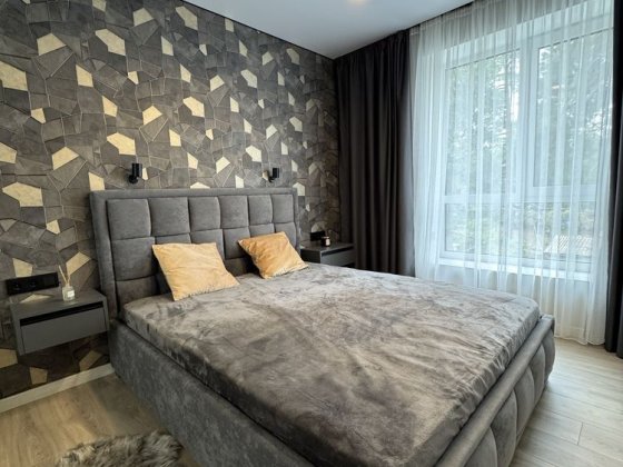 Продаж нової квартири із якісним ремотом та меблями, без податків Черкассы