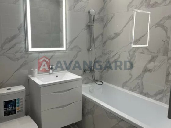 Двокімнатна в центрі єВідновлення Черкассы