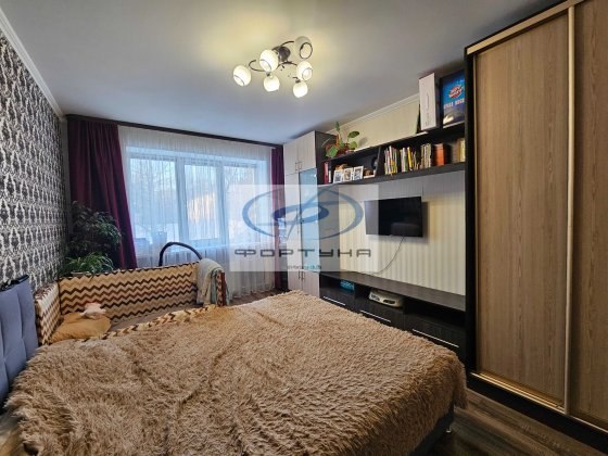 Квартира на зручному поверсі у цегляному будинку. Черкассы