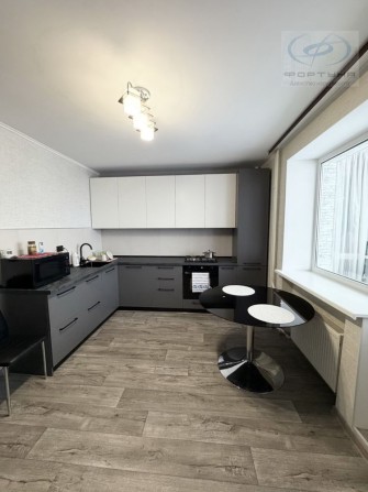 ПРОСТОРА 2 кім. квартира в ЦЕГЛЯНОМ будинку - фото 1