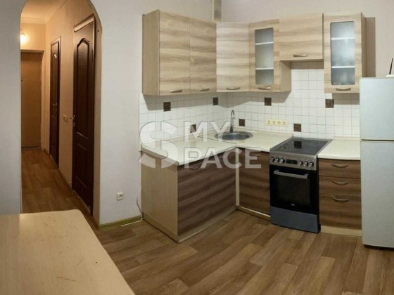 ПРОДАЖ 1 к.(36м2)  вул.Бахмацька 10 Академгородок Мудрака Київ