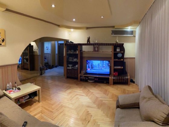 Продаж чотирикімнатної квартири Ужгород