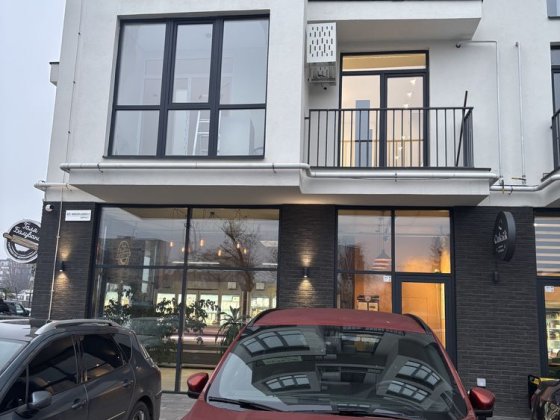 Продаж 2ох кім.  , жк В4 , Ужгород