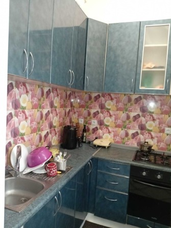 Продам 3-кімнатну квартиру 88м.кв. на І.Франка біля меріі - фото 1